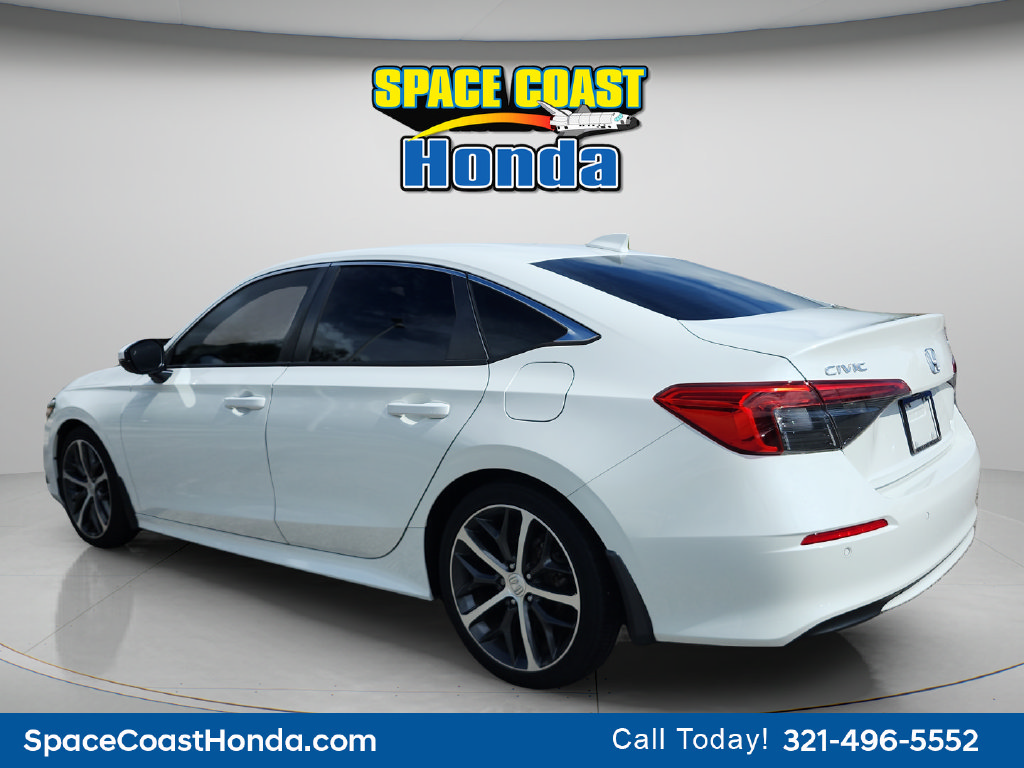 Used 2024 Honda Civic Touring image 5