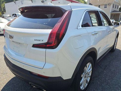 Used 2019 Cadillac XT4 Luxury w/ Cold Weather Package AWD/4WD image 4