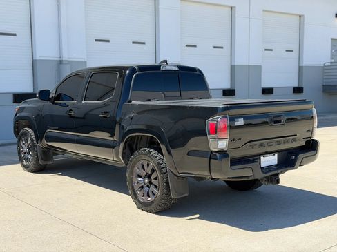 Used 2021 Toyota Tacoma Limited w/ Nightshade Package AWD/4WD image 4