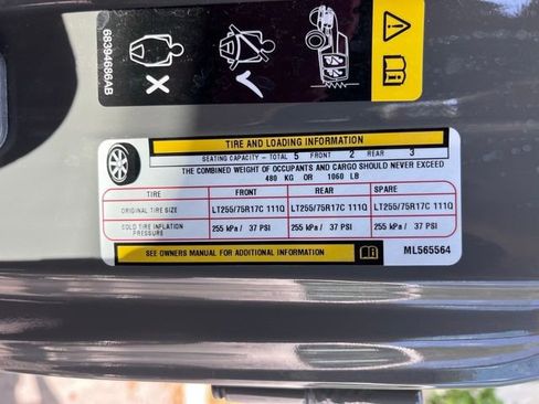 Used 2021 Jeep Gladiator Willys image 12