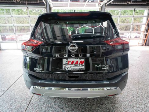 Used 2023 Nissan Rogue Platinum w/ Platinum Premium Package AWD/4WD image 3