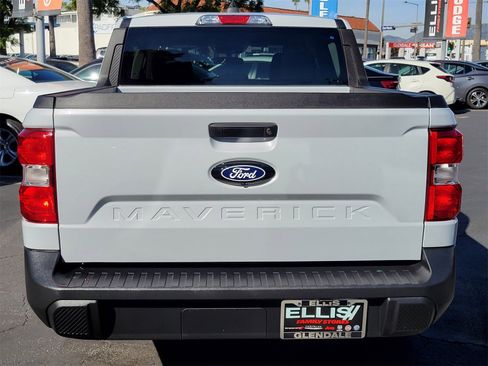 Used 2025 Ford Maverick XL w/ Equipment Group 102A image 25