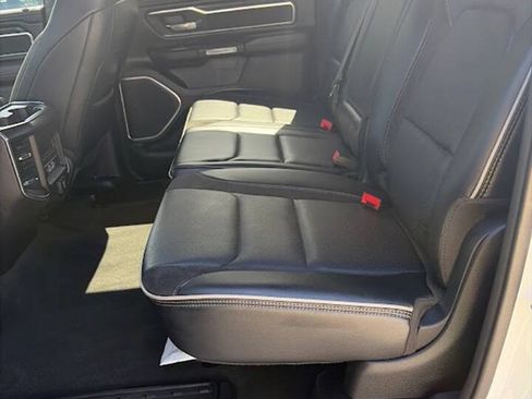Used 2023 RAM 1500 Laramie AWD/4WD image 15