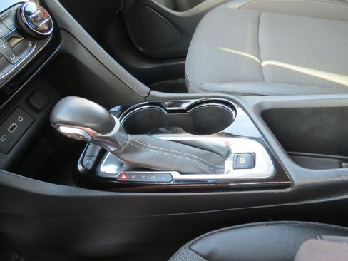 Used 2023 Buick Encore GX Select FWD image 20