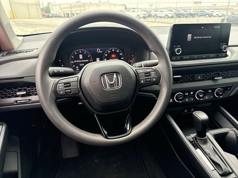 Used 2024 Honda Accord EX image 11