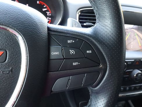 Used 2019 Dodge Durango GT image 31