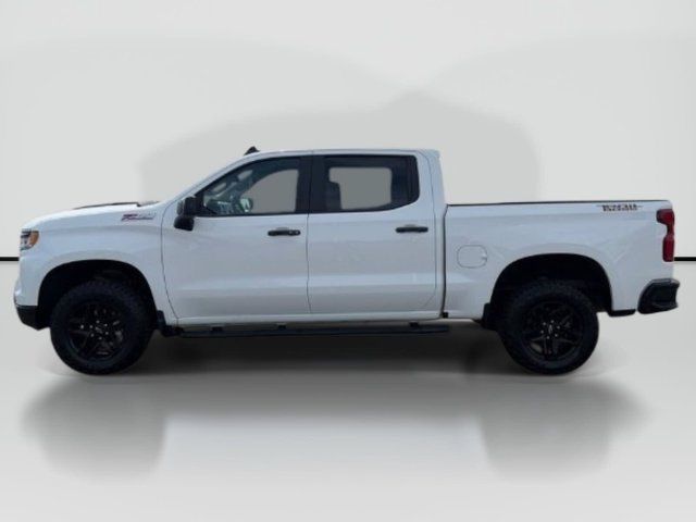 Used 2024 Chevrolet Silverado 1500 LT Trail Boss w/ Protection Package AWD/4WD image 2