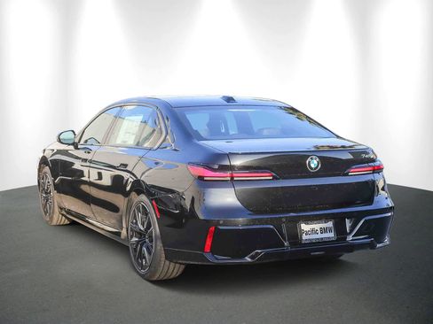 New 2026 BMW 740i w/ Premium Package image 4