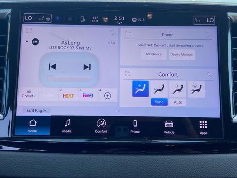 Used 2024 Chrysler Pacifica Touring-L FWD image 29