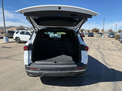 Used 2025 Buick Enclave Preferred image 41