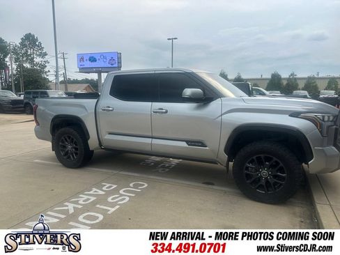 Used 2023 Toyota Tundra Platinum AWD/4WD image 7