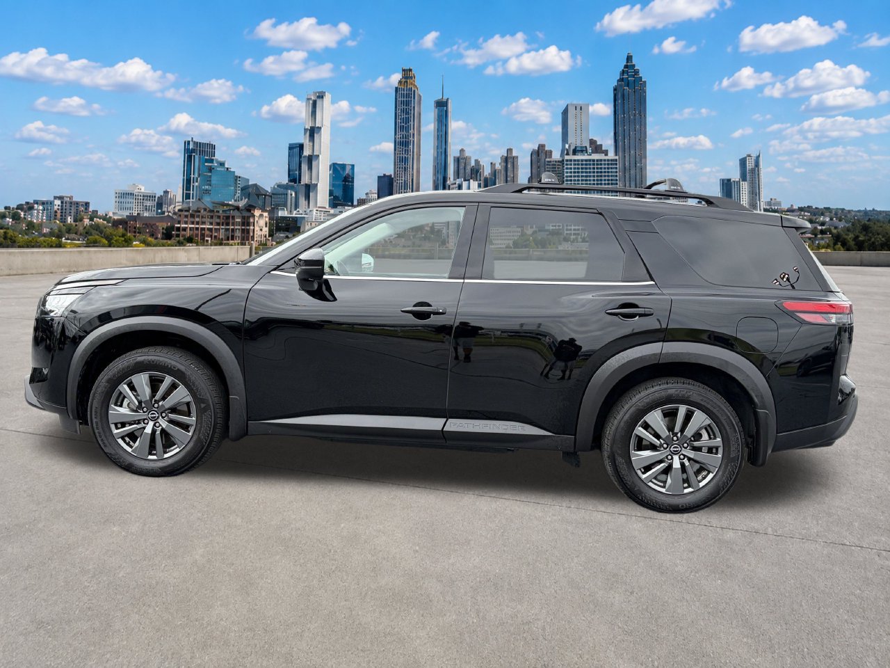 Certified 2025 Nissan Pathfinder SV FWD image 2