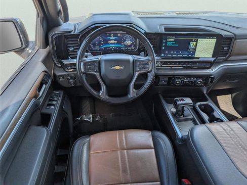 Used 2025 Chevrolet Silverado 1500 High Country w/ Technology Package AWD/4WD image 31