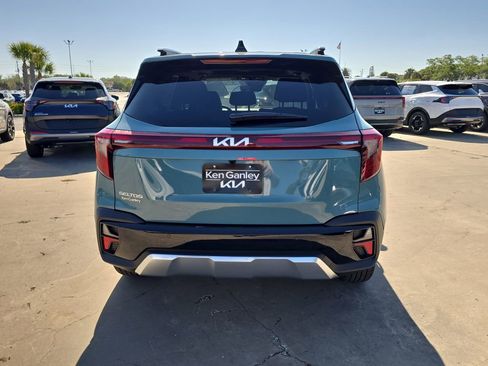 New 2026 Kia Seltos EX FWD image 7