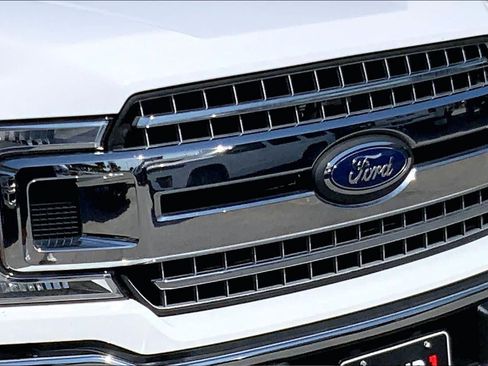 Used 2018 Ford F150 XLT w/ Equipment Group 302A Luxury AWD/4WD image 24