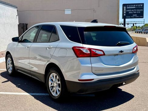 Used 2020 Chevrolet Equinox LS FWD image 10