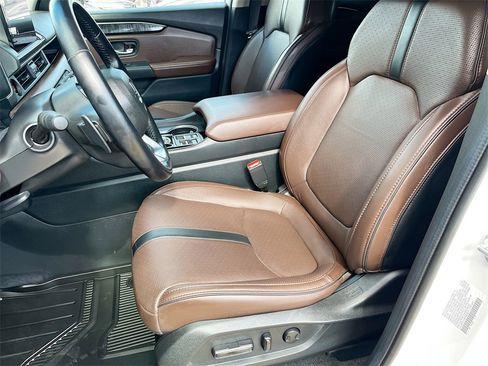 Used 2024 Honda Pilot Elite image 19