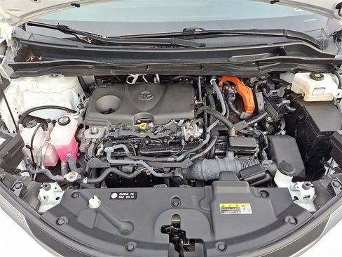 Certified 2024 Toyota Sienna XLE image 31