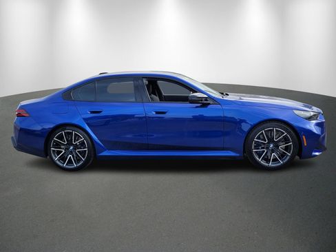 New 2026 BMW M5 image 8