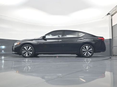 Used 2019 Nissan Altima 2.5 SV image 19