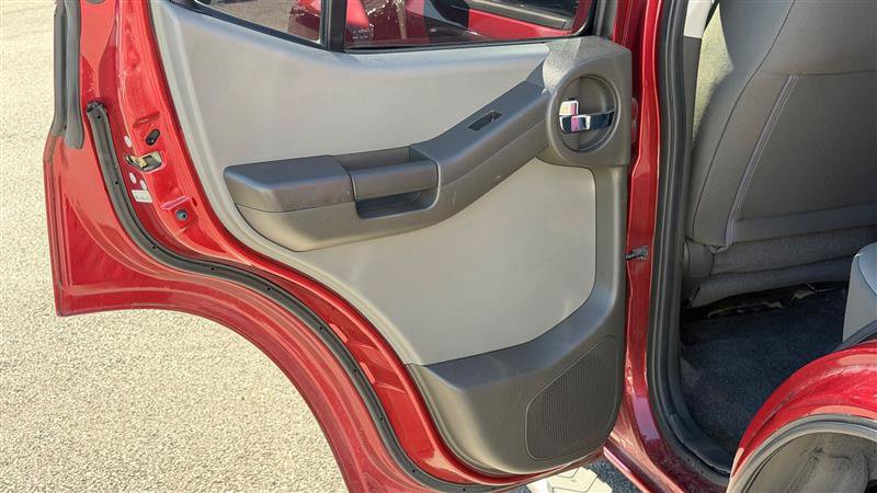 Used 2013 Nissan Xterra S w/ Value Package RWD image 39