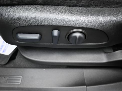Used 2022 Chevrolet Equinox LT FWD image 10