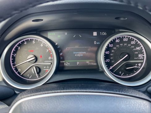 Used 2024 Toyota Camry XLE image 20