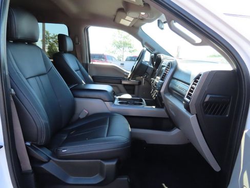 Used 2018 Ford F250 XLT w/ XLT Premium Package AWD/4WD image 47