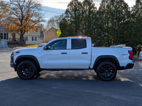 Used 2024 Chevrolet Colorado Trail Boss w/ Advanced Trailering Package image 11