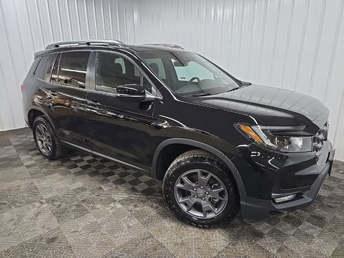 Used 2024 Honda Passport TrailSport image 7