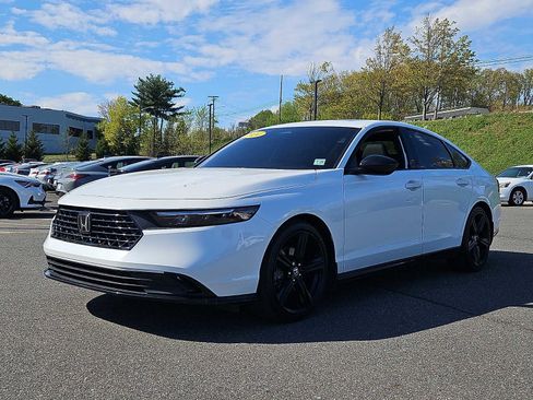 Used 2024 Honda Accord Sport image 3