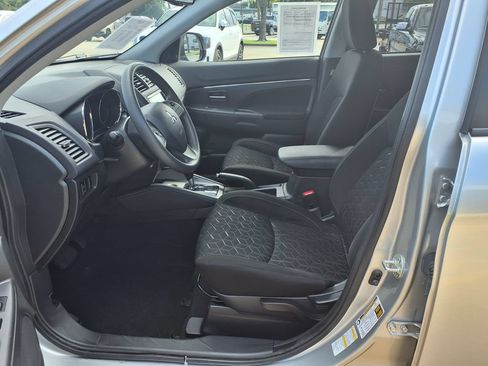 Used 2024 Mitsubishi Outlander Sport ES AWD/4WD image 18