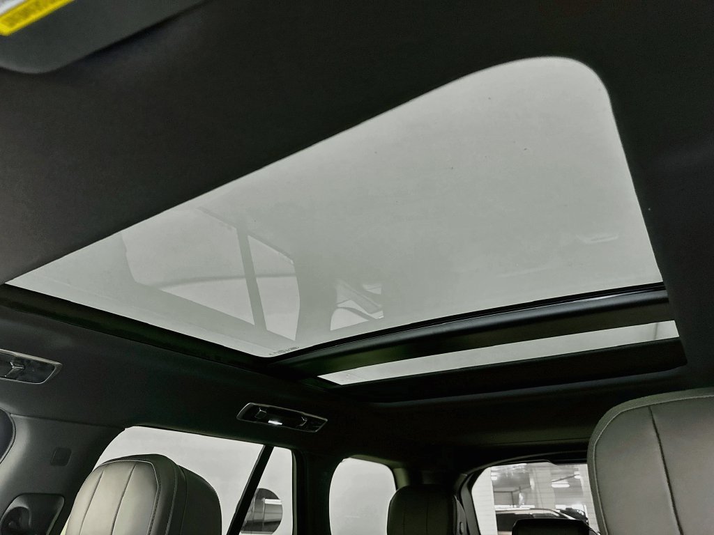 New 2026 Land Rover Range Rover SE AWD/4WD image 22