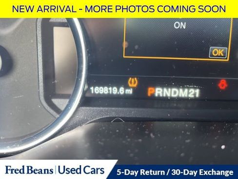 Used 2015 Ford F150 Platinum w/ Equipment Group 701A Luxury image 24