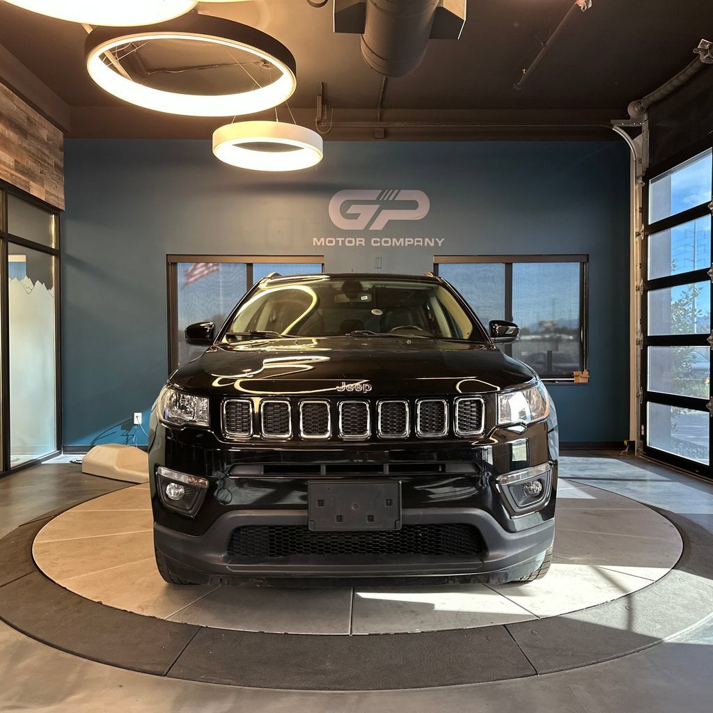 Used 2020 Jeep Compass Latitude AWD/4WD image 8