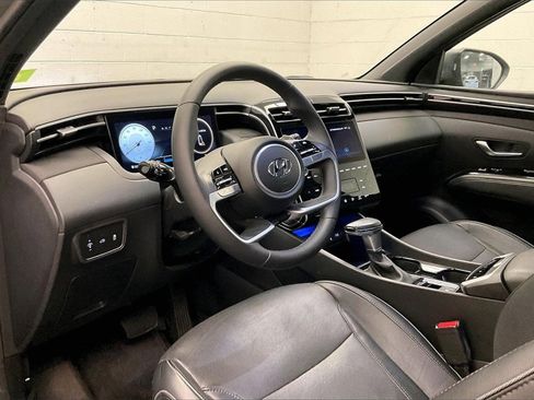 Certified 2023 Hyundai Santa Cruz Limited image 9