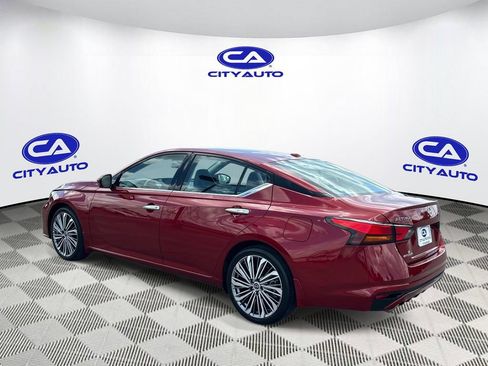 Used 2024 Nissan Altima 2.5 SL FWD image 7