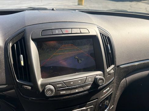 Used 2015 Buick Regal Premium FWD image 16