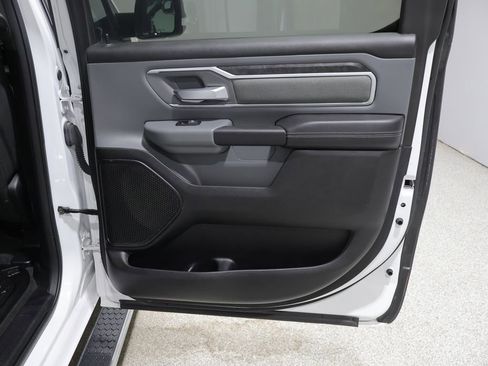 Used 2022 RAM 1500 Big Horn AWD/4WD image 21