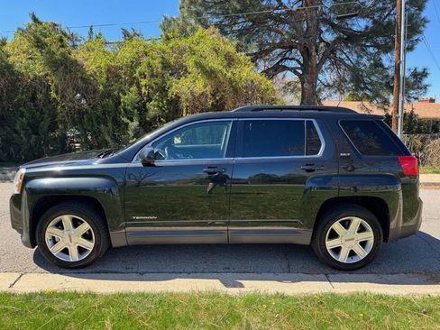 Used 2012 GMC Terrain SLT w/ Cargo Package image 4