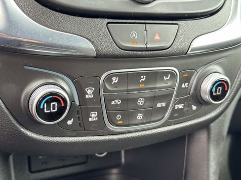 Used 2023 Chevrolet Equinox LT FWD image 14