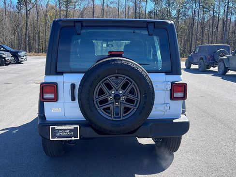 New 2026 Jeep Wrangler Sport AWD/4WD image 6