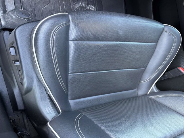 Used 2022 GMC Yukon SLT w/ SLT Premium Package RWD image 11