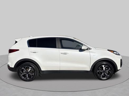 Used 2022 Kia Sportage LX AWD/4WD image 7