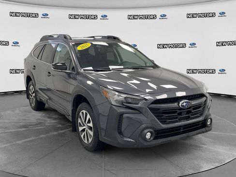 Certified 2025 Subaru Outback Premium AWD/4WD image 5