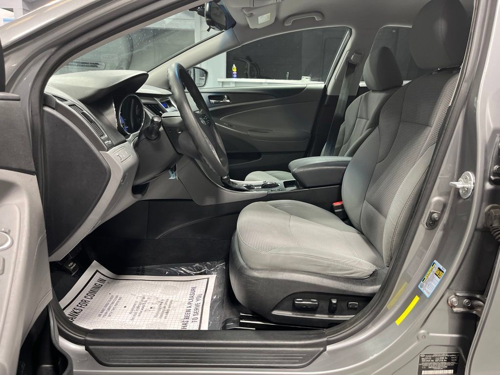 Used 2013 Hyundai Sonata GLS w/ Popular Equipment Pkg FWD image 15