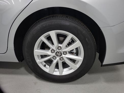 Certified 2025 Toyota Camry LE w/ Convenience Package image 8