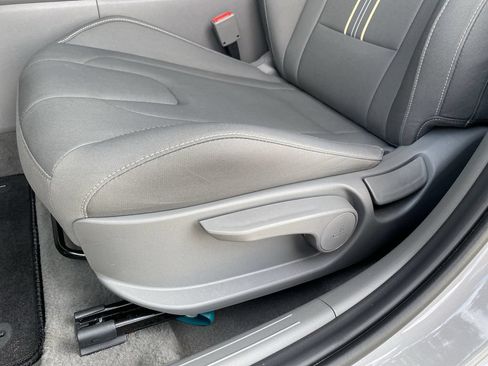 Used 2026 Hyundai Elantra SEL FWD image 12