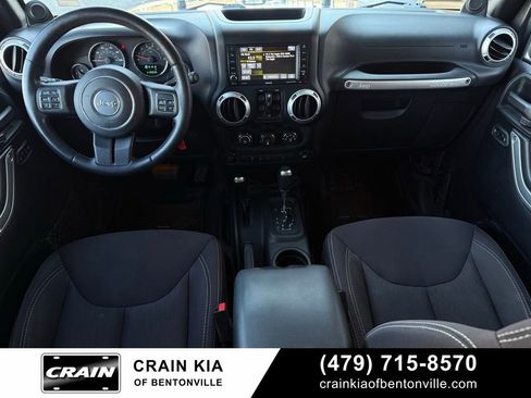 Used 2014 Jeep Wrangler Unlimited Rubicon w/ Connectivity Group image 29