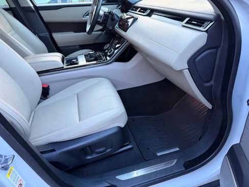 Used 2018 Land Rover Range Rover Velar R-Dynamic SE AWD/4WD image 19